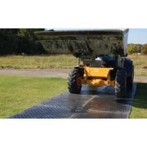 Temporary road mats are needed by everyone！