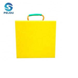 Polyethylene outrigger pads–What are crane outrigger pads?